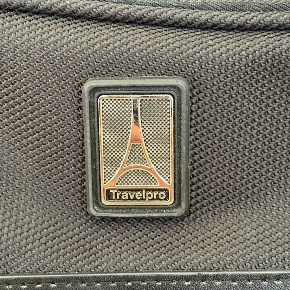 Travelpro FlightCrew5 City Tote Computer Bag Padded Laptop slot 14 x 15 x 6.5